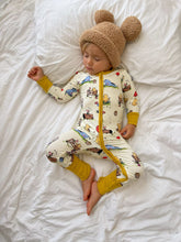 Cuddly Suit in Pooh & Friends