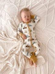 Cuddly Suit in Pooh & Friends